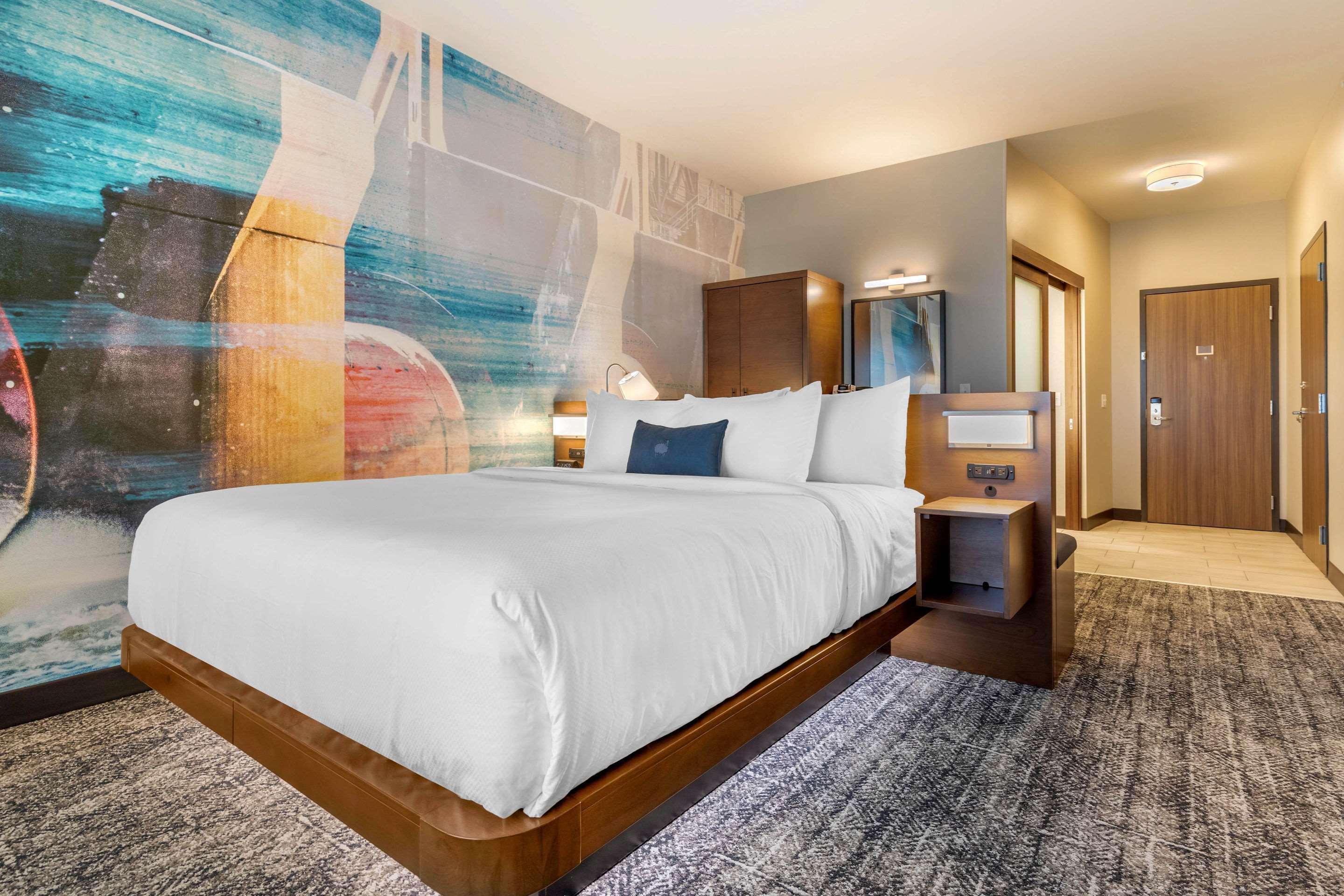 Cambria Hotel Davenport Quad Cities Bettendorf Bagian luar foto