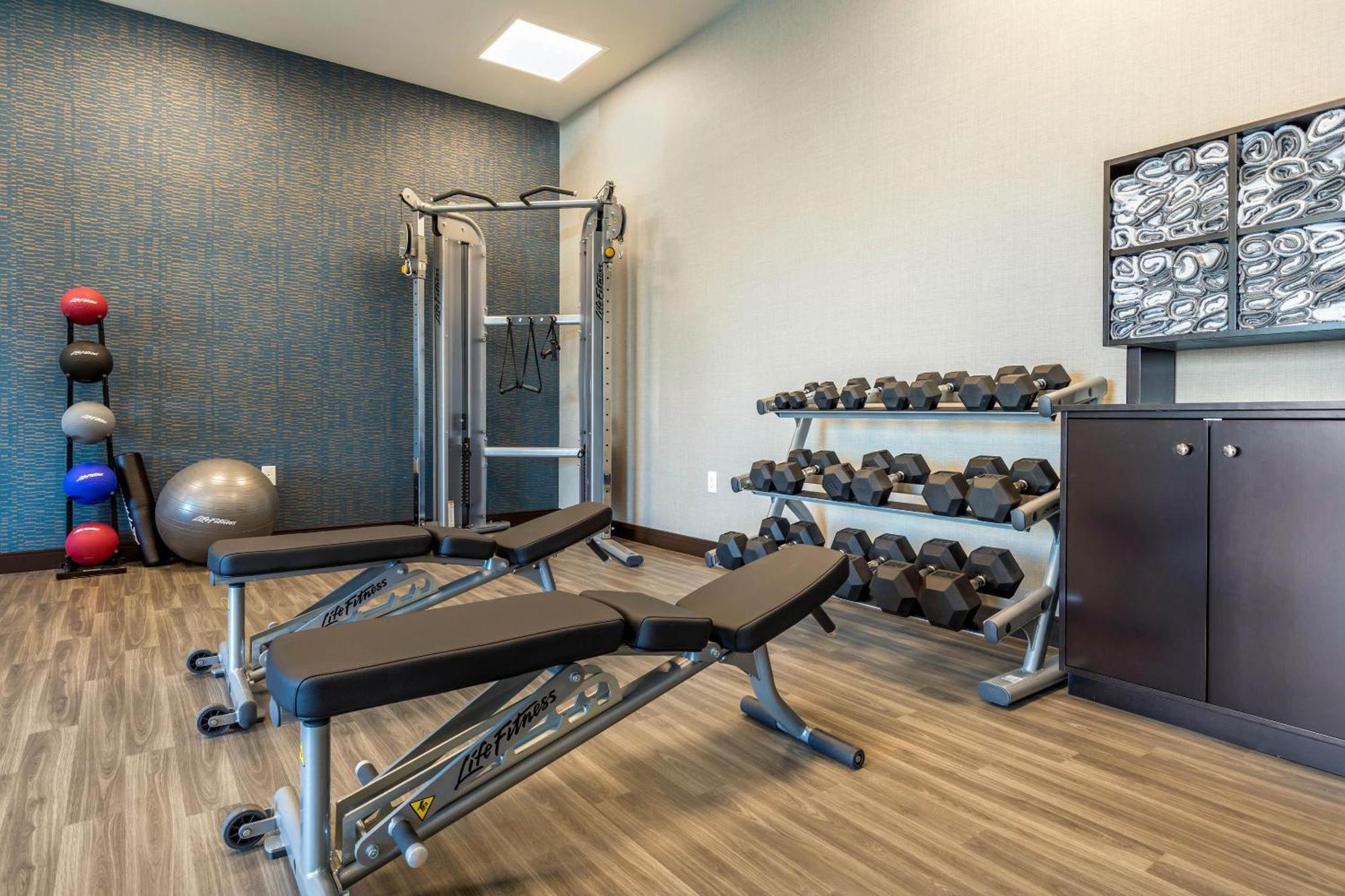 Cambria Hotel Davenport Quad Cities Bettendorf Bagian luar foto